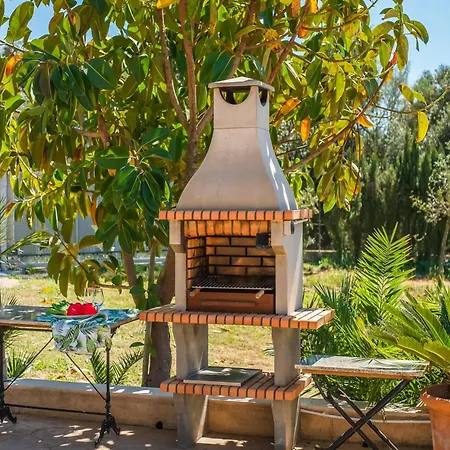 2 Bedroom Country House, Holiday home Arta